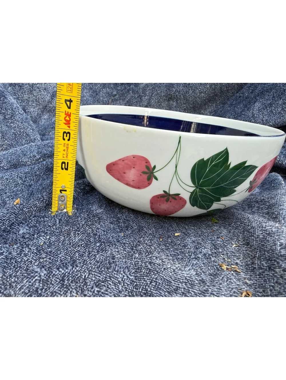 Dansk International Designs Ltd Ceramic Salad Bowl with Strawberry and Leaf Motf